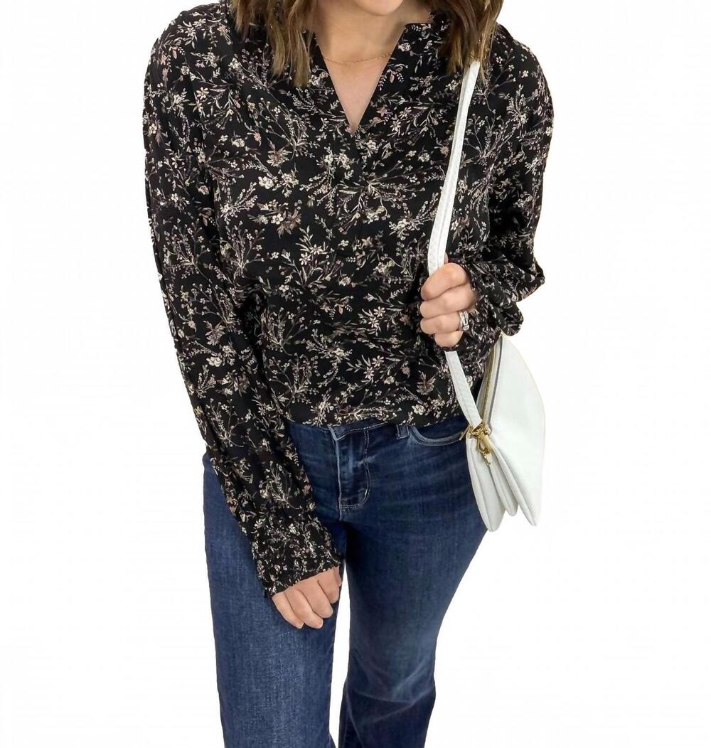 NEW STACCATO floral v-neck blouse in black